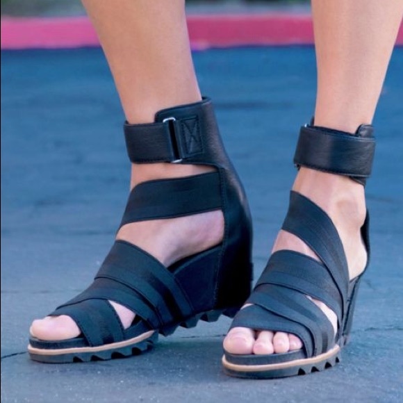 sorel women's joanie ii strap wedge sandal